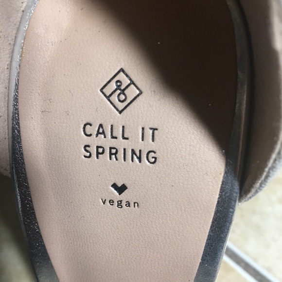 Call it Spring Metallic Heels Size: 7 - Picture 6 of 8